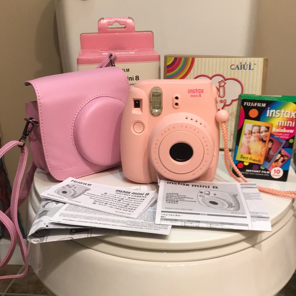 🌸NEW🌸 FUJIFILM instax mini 8, bag & rainbow film